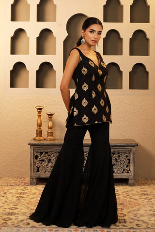 Black Booti Peplum Gharara Set
